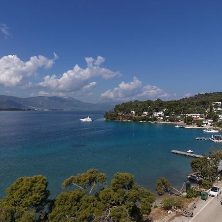 Seaview Apartment - Poros Relaxing Beachfront Flat Poros Town Exterior photo